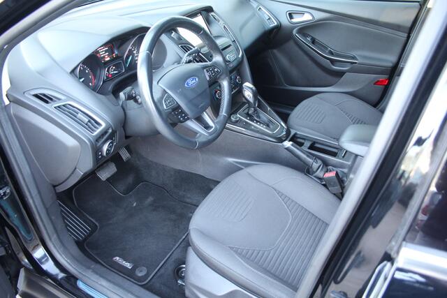 Ford FOCUS 1.0 126 Pk Titanium Automaat Nieuwe Distributie / Navigatie / Keyless