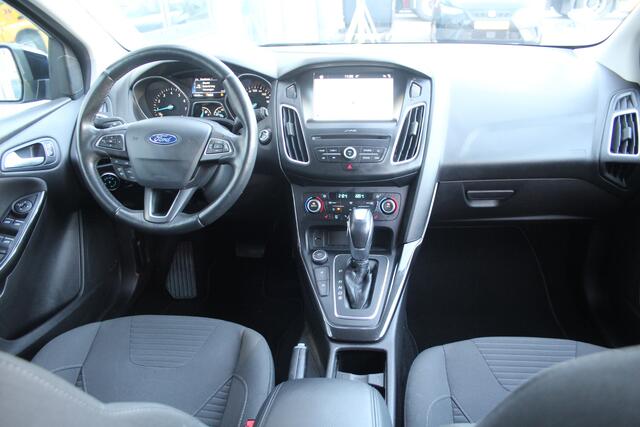 Ford FOCUS 1.0 126 Pk Titanium Automaat Nieuwe Distributie / Navigatie / Keyless