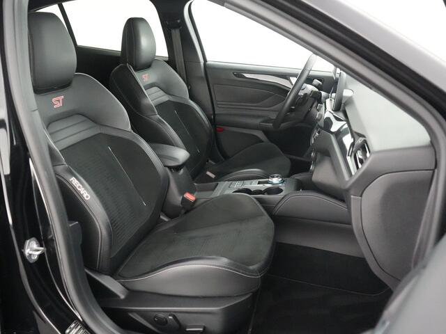 Ford FOCUS ST-3 PERFORMANCE PACK 2.3 280pk AUTOMAAT |dealer onderhouden|sper diff|launch control|HUD|el. stoelen|Apple Carplay|BLIS|parkeer camera|winterpack|19"|