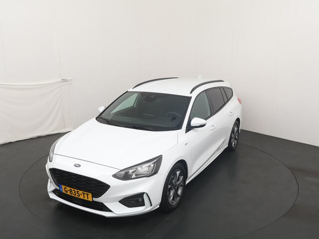 Ford FOCUS Wagon EcoBoost 125 pk ST-Line | Trekhaak | Winter Pack | Camera | 4 seiz. banden | Keyless entry | 100% dealer onderh.