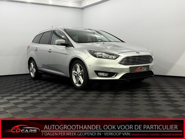 Ford FOCUS Wagon 1.0 Titanium Camera, Half leder, Navi, Keyless start, Stoelverwarming, Cruise control, A start stop, Lichtmetalen velgen