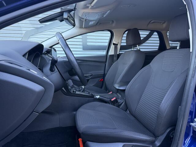 Ford FOCUS Wagon 1.0 Titanium 1e Eigenaar|Navi|Trekhaak|Clima|Cruise|Carplay|PDC|APK tot 03-2027