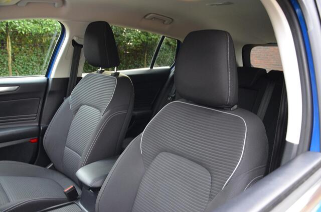 Ford FOCUS Wagon 1.0 EcoBoost Hybrid Titanium X Business Navi/Pdc/Ecc/Achteruitrijcamera/Stuur Ruit&Stoelverwarming/Led/Rijstrooksensor met correctie/Elektrisch bedienbare achterklep met sensorsturing