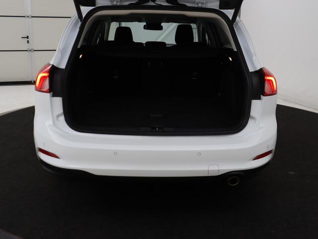 Ford FOCUS 1.0 EcoBoost Hybrid Titanium X | Stoelverwarming | Camera | Carplay | Digital Cockpit | Stuurverwarming | Keyless | Full LED | Parkeerhulp | Climate control | Cruise control