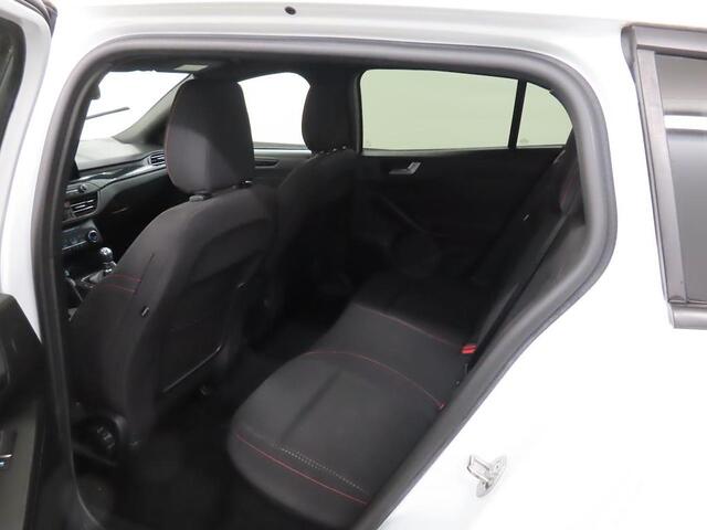 Ford FOCUS 125pk ST Line B&O Navi Winter pack Climat AGR Stoelen Full LED Wagon Dealeronderhouden