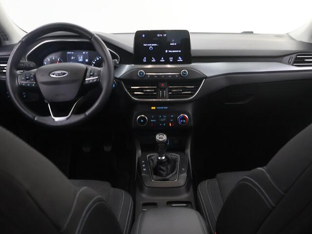 Ford FOCUS 1.0 EcoBoost Active Business | Navigatie | Stoelverwarming | Cruise Control | Parkeersensoren |