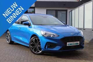 ford-focus-1.5-182pk-st-line-busine