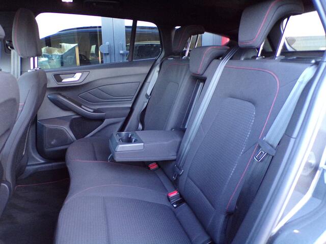 Ford FOCUS Wagon 2.0 EcoBlue ST Line X Business Automaat Standkachel Pano HUD NAP Bomvol!!!