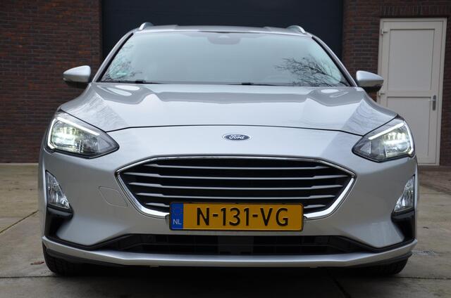 Ford FOCUS Wagon 1.5 EcoBlue Titanium X Business Navi/Pdc/Ecc/Led/Stoel Stuur & ruitverwarming/Cr-Controle/Privacy-Glass/Lmv/Achteruitrijcamera