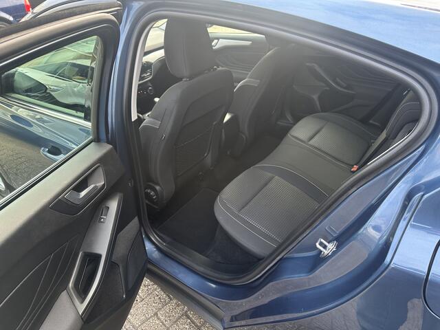 Ford FOCUS 1.0 EcoBoost Hybrid Trend Edition Business | Camera | Apple carplay / Android Auto |