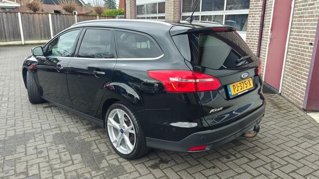 Ford FOCUS 1.5 Titanium - Stoel/stuur verwarming - Carplay - Prijs is all in