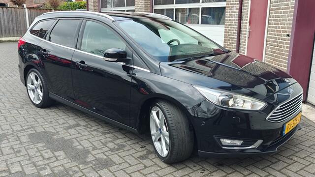 Ford FOCUS 1.5 Titanium - Stoel/stuur verwarming - Carplay - Prijs is all in