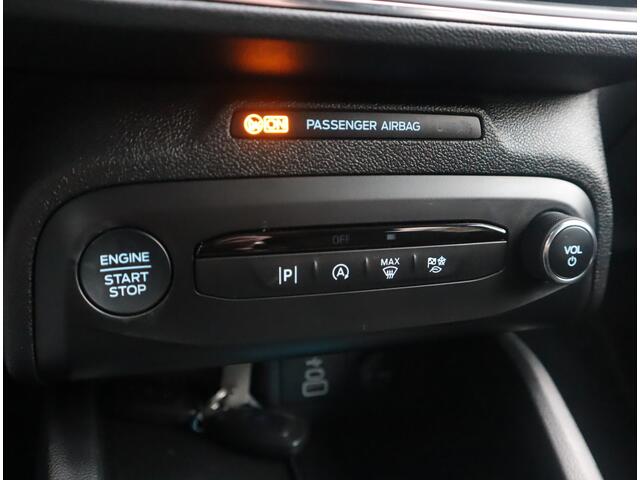 Ford FOCUS 1.0 EcoBoost Hybrid Titanium