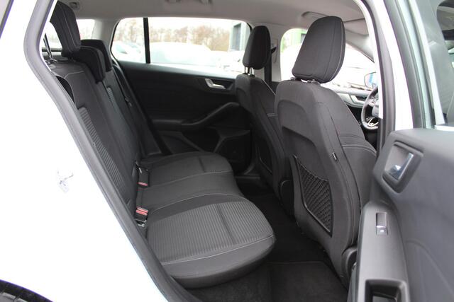 Ford FOCUS Wagon 1.0 126Pk EcoBoost Titanium Business | Stoel + stuurverwarming