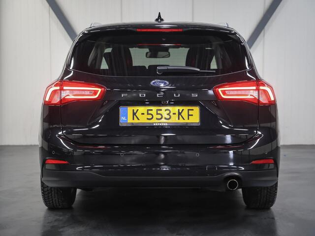 Ford FOCUS Wagon 120PK Titanium X | AppleCarplay/Android Auto | Winterpack | B&O Sound | Dodehoekdetectie | Camera | Electrische klep | Navigatie | Cruise Control | Parkeersensoren | Privacy Glass | Isofix |