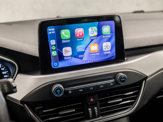 Ford FOCUS Wagon 1.0 EcoBoost Sport (APPLE CARPLAY, CAMERA, TREKHAAK, MODE KNOP, SPORTSTOELEN, LM VELGEN, PARKEERSENSOREN, CRUISE, NIEUWSTAAT)