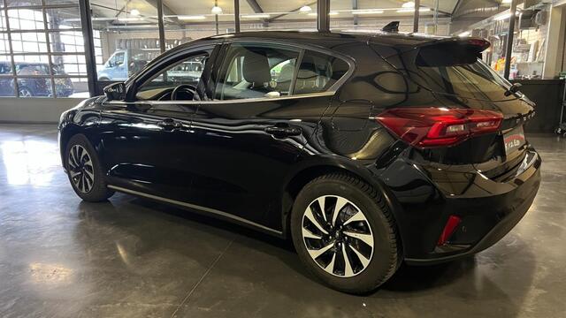 Ford FOCUS 1.0 AUTOMAAT Titanium Hybride