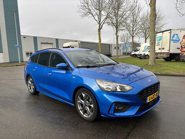 Ford FOCUS Wagon 1.0i EcoBoost Titanium ST-Line Automaat 126 PK. EXPORT !!! Motor loopt onregelmatig !! 1.051,- BPM terug !