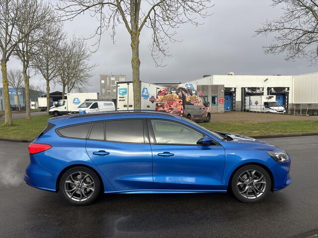 Ford FOCUS Wagon 1.0i EcoBoost Titanium ST-Line Automaat 126 PK. EXPORT !!! Motor loopt onregelmatig !! 1.051,- BPM terug !