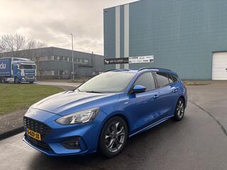 ford-focus-wagon-1.0i-ecoboost-tita