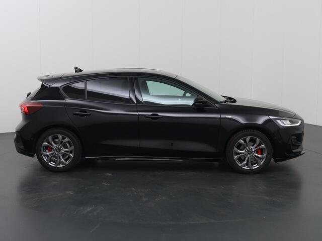 Ford FOCUS 1.0 EcoBoost Hybrid ST Line Style | Winterpakket | Parkeercamera | Cruise Control | Navigatie |