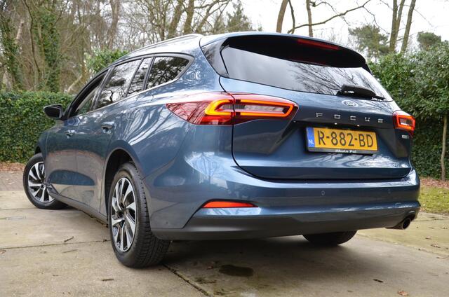 Ford FOCUS Wagon 1.0 EcoBoost Hybrid Titanium Style Navi/Pdc/Ecc/Led/Stoel Stuur & ruitverwarming/Cr-Controle/Privacy-Glass/Lmv/Led