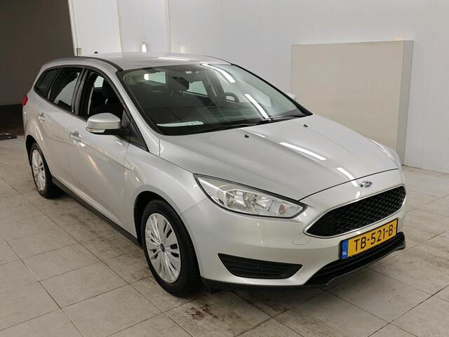 Ford FOCUS Wagon 1.0 Trend 1e Eigenaar | Volledig onderh | NAP | BTW | Trekhaak | Airco | Radio CD | Start/Stop | Hill-Hold | Elek ramen