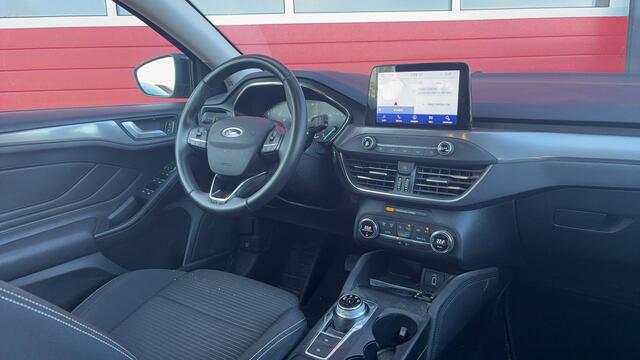Ford FOCUS Wagon 1.0 EcoBoost Titanium Business AUTOMAAT / FULL LED / KEYLESS / CARPLAY / NAVI / CLIMA / PDC / BLUETOOTH / CRUISE / NL-AUTO