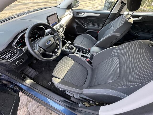 Ford FOCUS 1.0 125pk Trend Ed Bns airco,navigatie,cruise,lmv,pdc