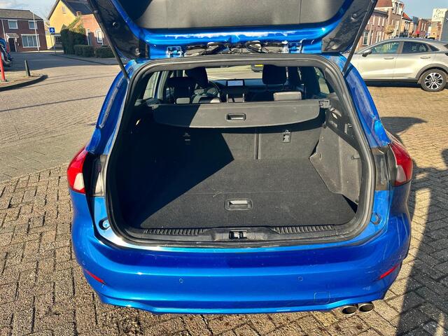 Ford FOCUS Wagon 1.0 EcoBoost 125 PK ST Line Business Wagon l Winter Pack