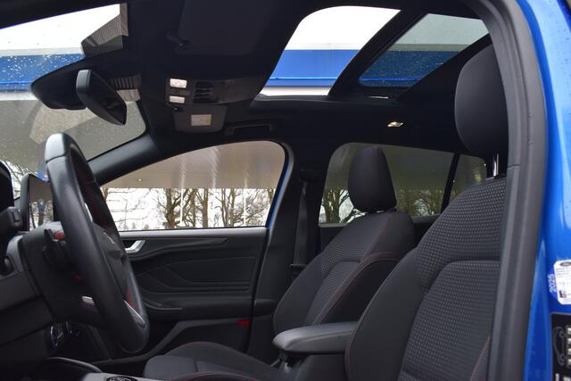 Ford FOCUS Wagon 1.5 EcoBoost ST Line Schuifdak | B&O | HUD | Winter pakket | Elek Trekhaak | 12 mnd BOVAG garantie | Whatsapp 06-53188999