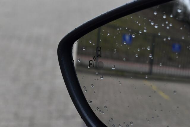 Ford FOCUS Wagon 1.5 EcoBoost ST Line Schuifdak | B&O | HUD | Winter pakket | Elek Trekhaak | 12 mnd BOVAG garantie | Whatsapp 06-53188999