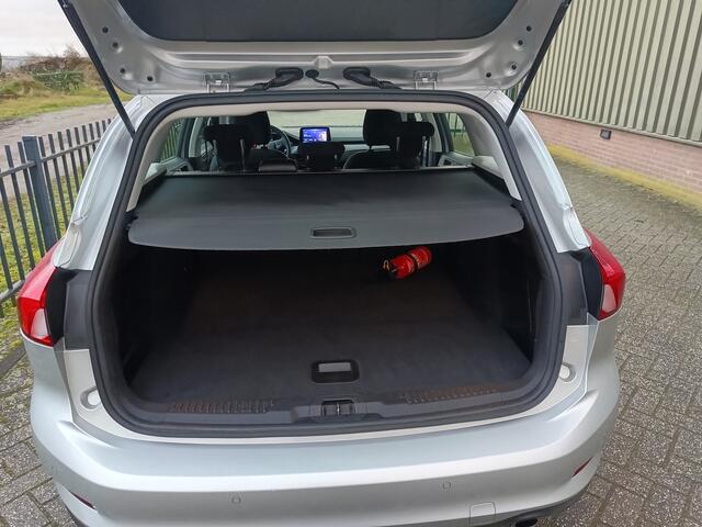 Ford FOCUS Wagon 1.0 EcoBoost Hybrid Titanium | Nieuw model | Cruis Controle | App-connect | 125pk | Airco |