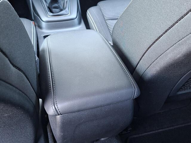 Ford FOCUS 1.0 EcoBoost Hybrid Titanium NAVI | PDC V+A | NL-auto | rijklaarprijs !!