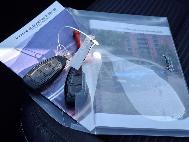 Ford FOCUS 1.0 EcoBoost Hybrid Titanium NAVI | PDC V+A | NL-auto | rijklaarprijs !!