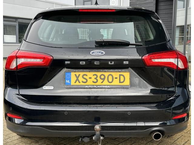 Ford FOCUS Wagon 1.0 EcoBoost Trend Edition Business | Nette Staat | Trekhaak | Navigatie | Carplay | Parkeersensoren | Airco | Cruise Control | 2 Sleutels |