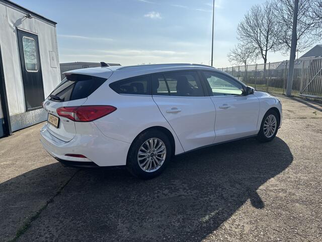 Ford FOCUS Wagon 1.0 EcoBoost Hybrid Titanium X Business