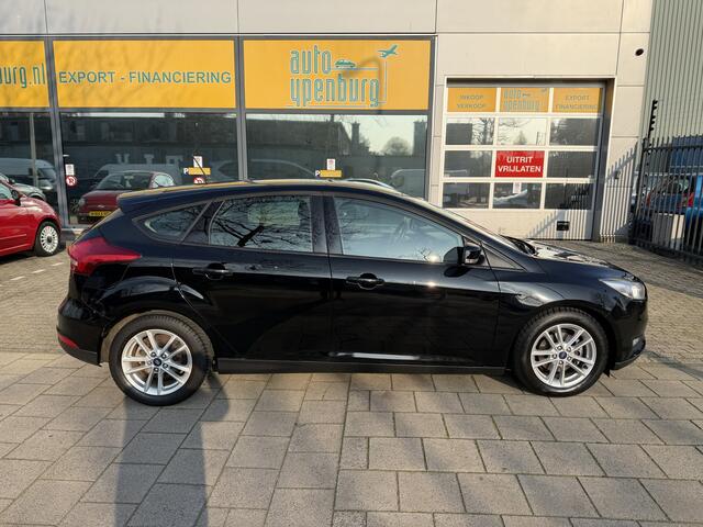 Ford FOCUS 1.0 Edition * 69.994 Km * Navi * Climatronic * Cruise Control *