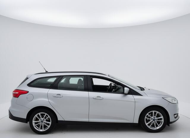 Ford FOCUS Wagon 100PK ECOBOOST BUSINESS EDITION TREKHAAK/NAVI/CARPLAY