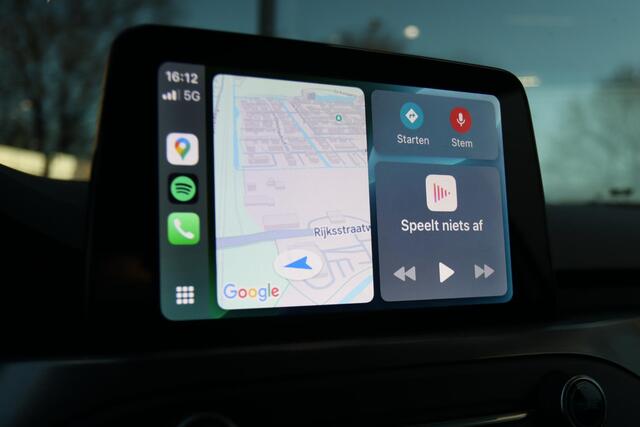 Ford FOCUS WAGON 1.0 E.B. AUTOMAAT TITANIUM X ELEK. TREKHAAK | LED | CAMERA | CARPLAY | KEY-LESS