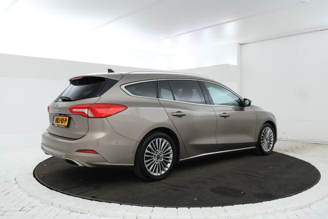 Ford FOCUS Wagon 1.5 EcoBlue Vingale Panorama, Leer, Xenon, Climate, Trekhaak