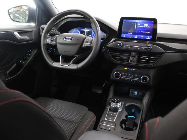 Ford FOCUS 1.5 EcoBoost ST Line X Business | Winterpakket | Cruise Control Adaptief | Parkeercamera | Climate Control |