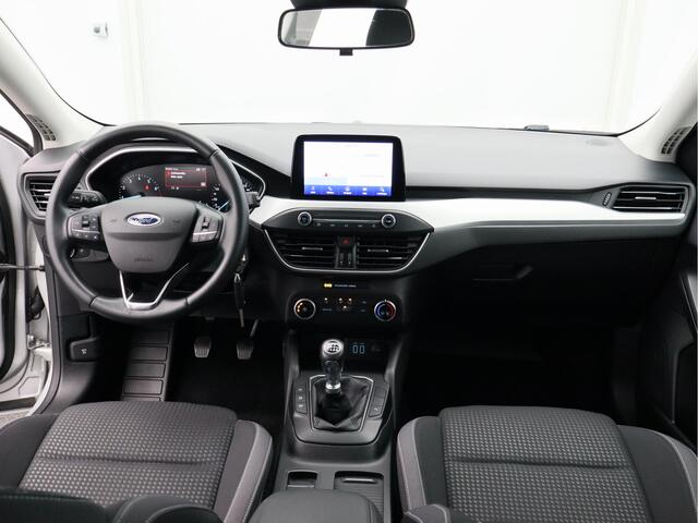 Ford FOCUS Wagon 1.0 EcoBoost Hybrid Trend Edition Business/ lage km!