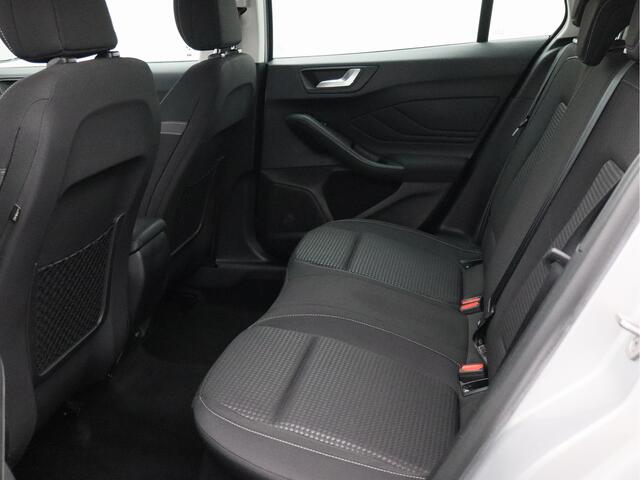 Ford FOCUS Wagon 1.0 EcoBoost Hybrid Trend Edition Business/ lage km!