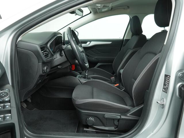 Ford FOCUS Wagon Trend Edition | Trekhaak | Lm velgen | Park. Sensor v+a | Cruise | Navi |