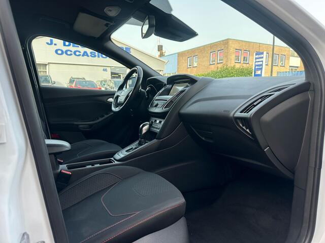 Ford FOCUS Wagon 1.0 EcoBoost St-Line Climate C, Cruise C, Navigatie, Camera!!!!