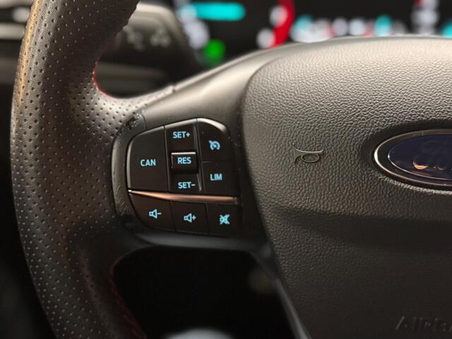 Ford FOCUS 1.0 EcoBoost Hybrid ST Line Navi Camera Winter Parking pack Privacy Glass Wagon