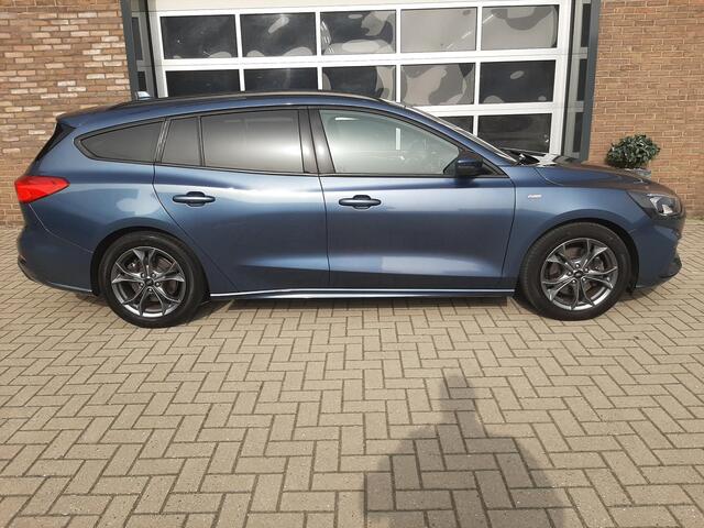 Ford FOCUS Wagon 1.0 EcoBoost ST Line Business