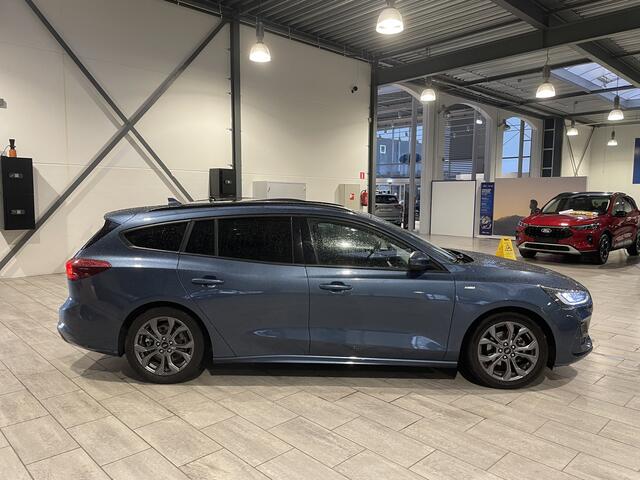 Ford FOCUS Wagon Ecoboost Hybrid 155 pk ST-line | Winter Pack | LED | Camera | Adapt. Cruise | Apple Carplay draadloos |
