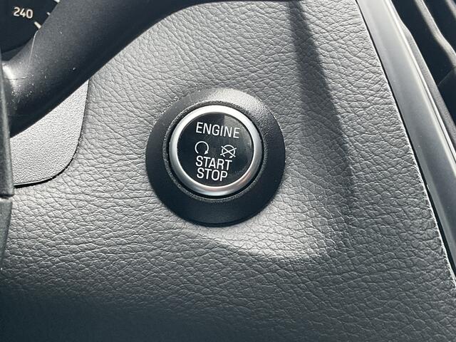 Ford FOCUS 1.5 ST-Line 1e Eigenaar Nav/Cruise 18 Inch Pdc NL-Auto UITSTRALING!